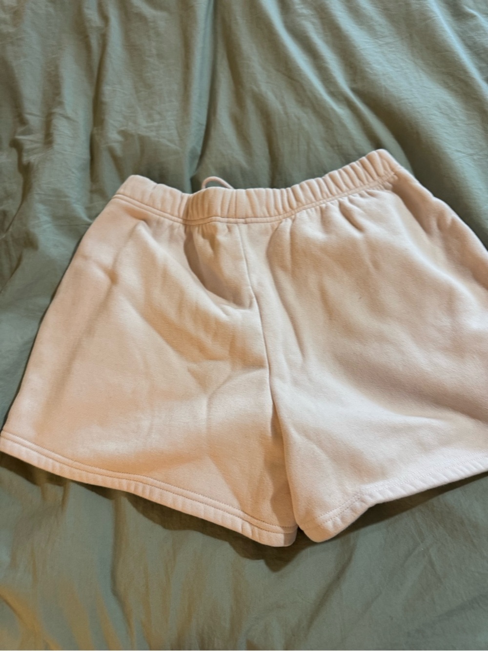 Skims fleece lounge Shorts Baby pink size ladies small - Picture 4 of 4